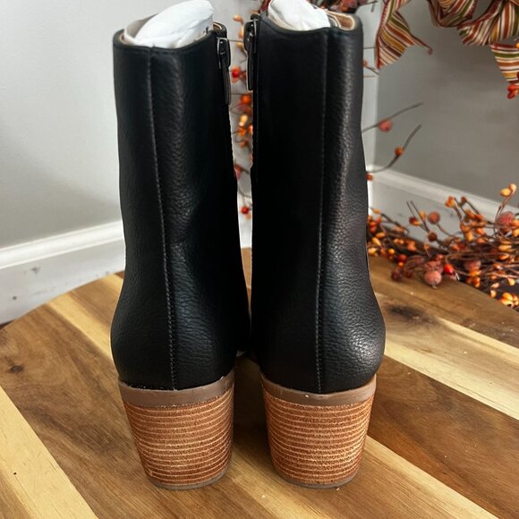 Yellow Box Maora Womens Heeled Boot Squared Toe Sz 6 in Black Faux Leather - Picture 6 of 10